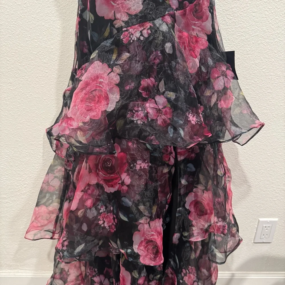 NEW lulus black pink regal organza tiered rose floral one shoulder gown dress - Picture 4 of 10